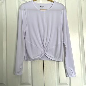 N W/O Tags Long Sleeve White Athleta Shirt. Never worn